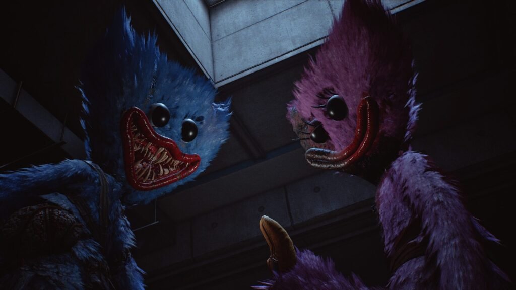 Huggy and Kissy looking at each other in Poppy Playtime Chapter 5.